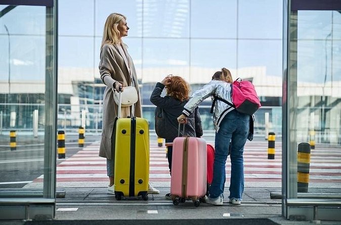 Taxi & Transfer From Punta Cana Airport (PUJ) To Uvero Alto - Luggage rules: what you can bring without surprises
