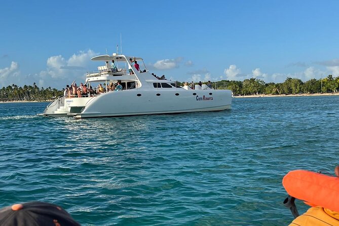 Tours to Saona Island - Group size and the real-world vibe on this kind of trip
