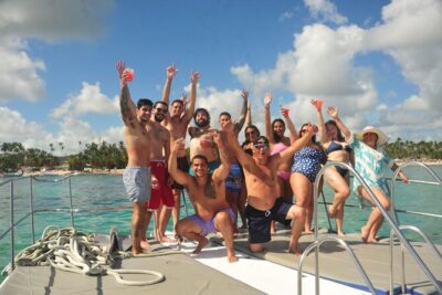 VIP Premium Yacht -Party Boat-Brunch - Getting There: Hotel Pickup and a Day That Starts Easy