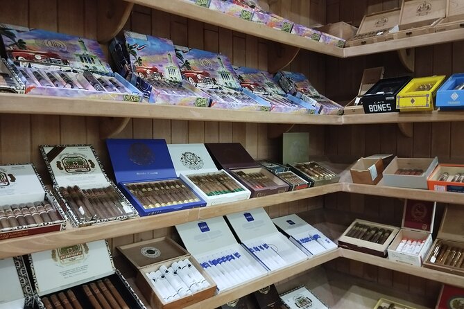 World Mart Souvenirs Store - Guided Tour - The store tour itself: jewelry, textiles, woodwork, and ceramics